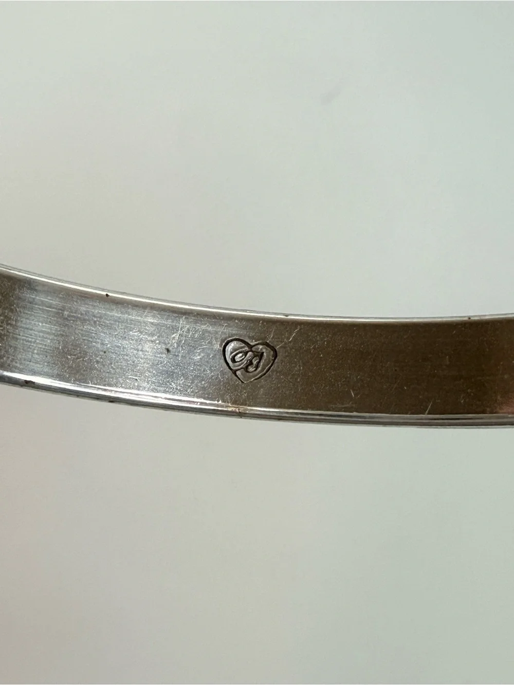 Brighton Canal Etched SIlver tone Round Bangle Bracelet - Picture 5 of 5